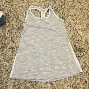 Lululemon tank size 6
